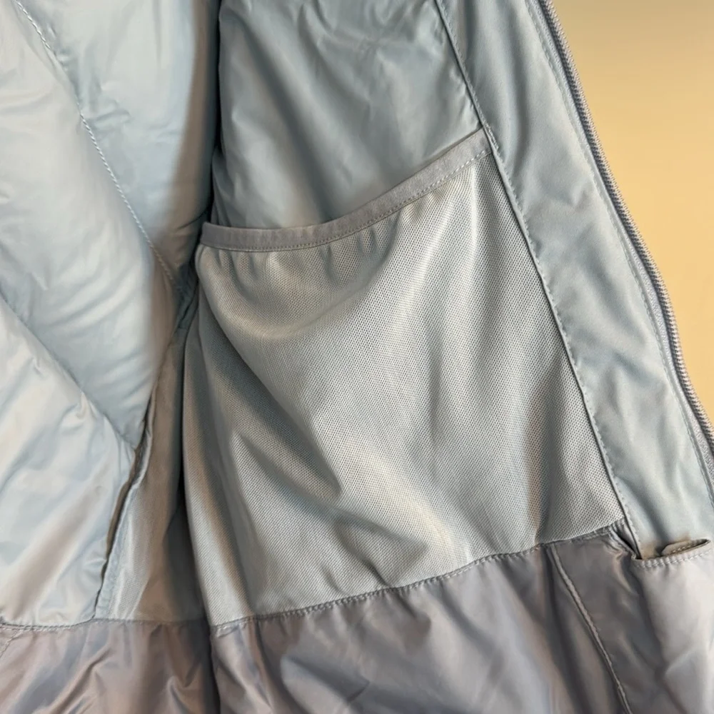 The North Face Hooded Goretex Infinium 550 Coat - Picture 9 of 11